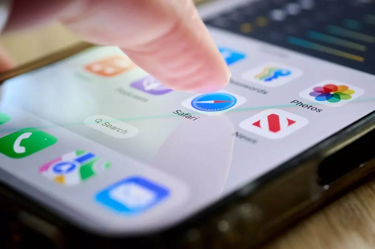 Маск обвинил Apple в сговоре и пообещал засудить компанию за помощь OpenAI